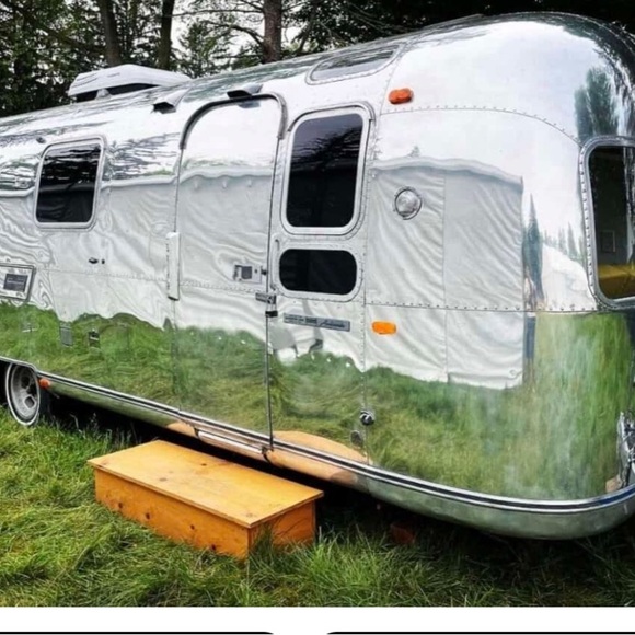 I am selling out.  Please buy my inventory.  Airstream NOT for sale!​ - Picture 1 of 16